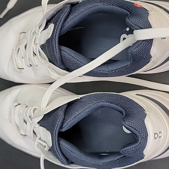 ON RUNNING THE ROGER ADVANTAGE MENS SIZE 9 NAVY WHITE SNEAKERS - Picture 8 of 16